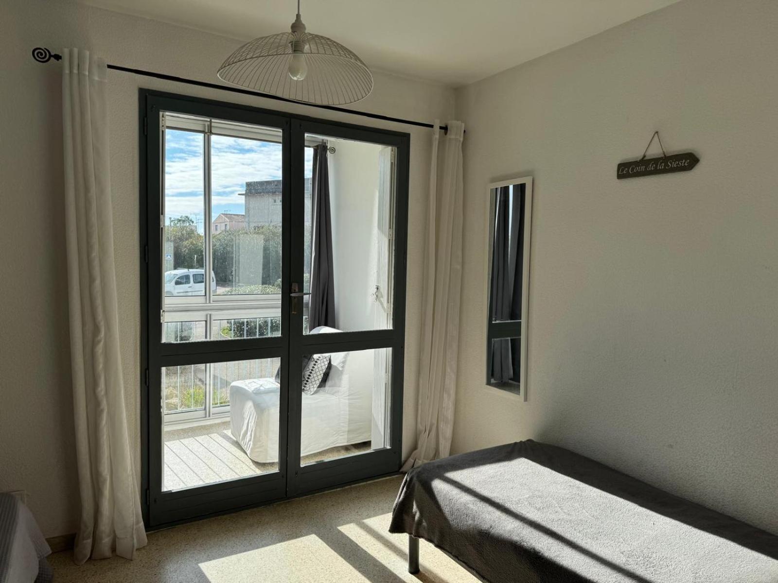 Sol-Y-Days Goelette, Agreable Appartement En Rdc Avec Parking, Proche Du Centre-Ville Et De La Plage Le Grau-du-Roi Zewnętrze zdjęcie